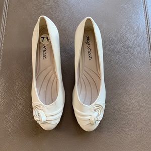 Easy Street Cream High Heel Shoes